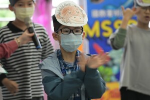 1140426港西72週年園遊會03:LINE_ALBUM_校慶英文MSSR一三年級唱跳演出_250429_14
