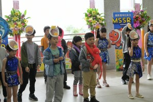 1140426港西72週年園遊會03:LINE_ALBUM_校慶英文MSSR一三年級唱跳演出_250429_5