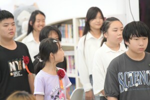 113學年度港西畢業(國小第69屆,幼第38屆)花絮02:LINE_ALBUM_畢業典禮其他花絮_250617_13